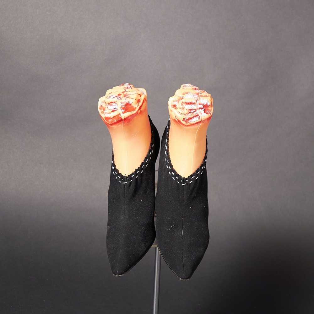 Vintage 1970s Black Suede Pumps Heels Shoes - image 8