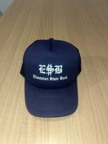 Trucker Hat × Vintage Blue Trucker Hat ESB