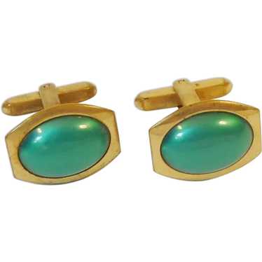 Green Hickok Gold Tone Cufflinks Cuff Links