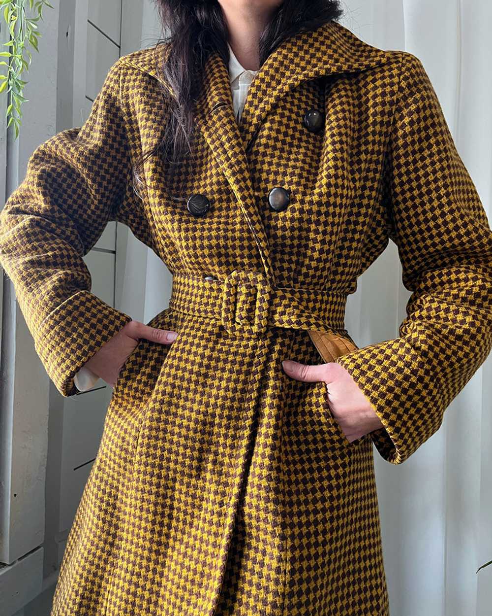 40s Belted Houndstooth Wool Coat - image 3
