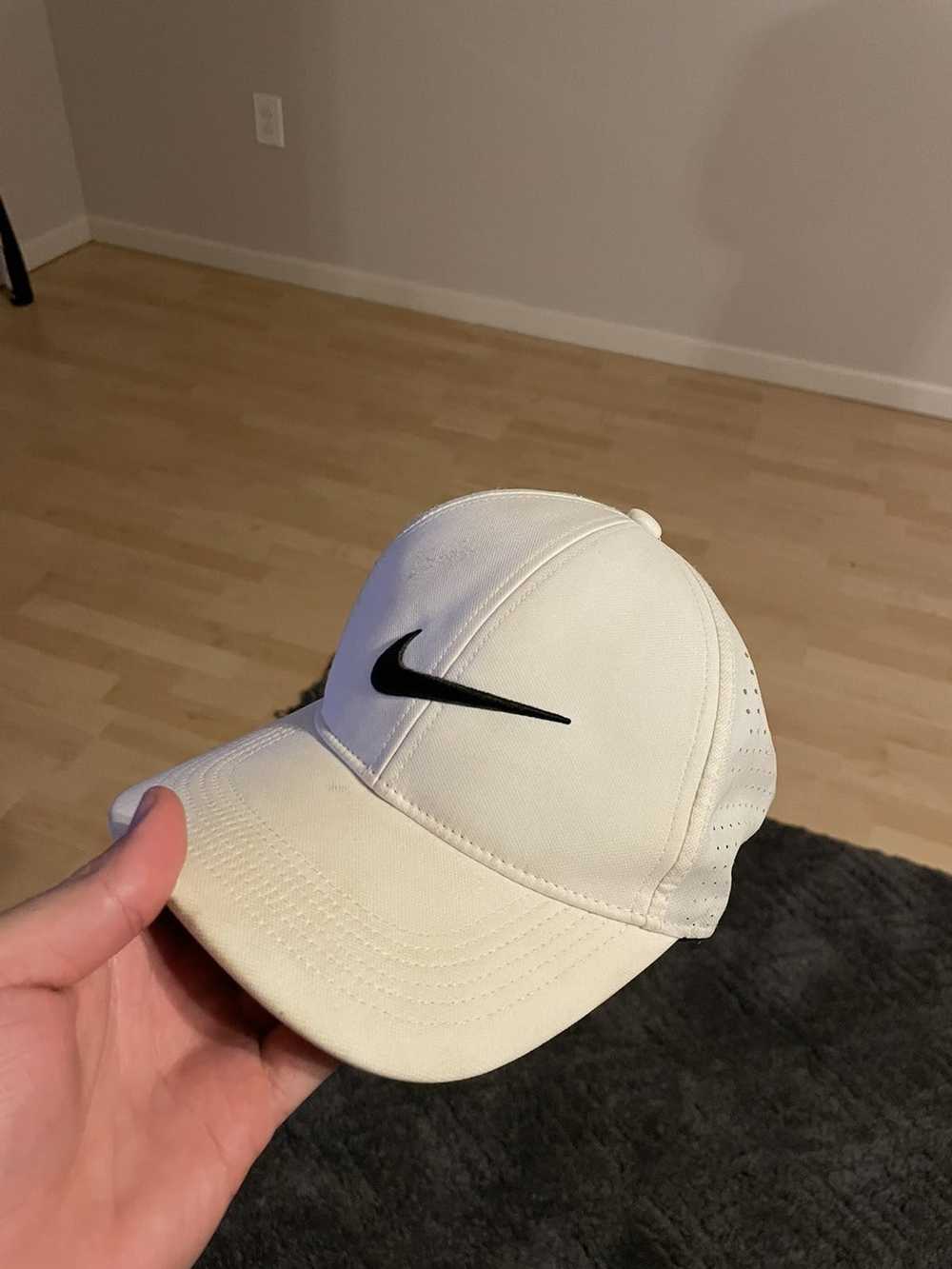 Nike × Streetwear White Nike Golf Flexfit Hat - image 1