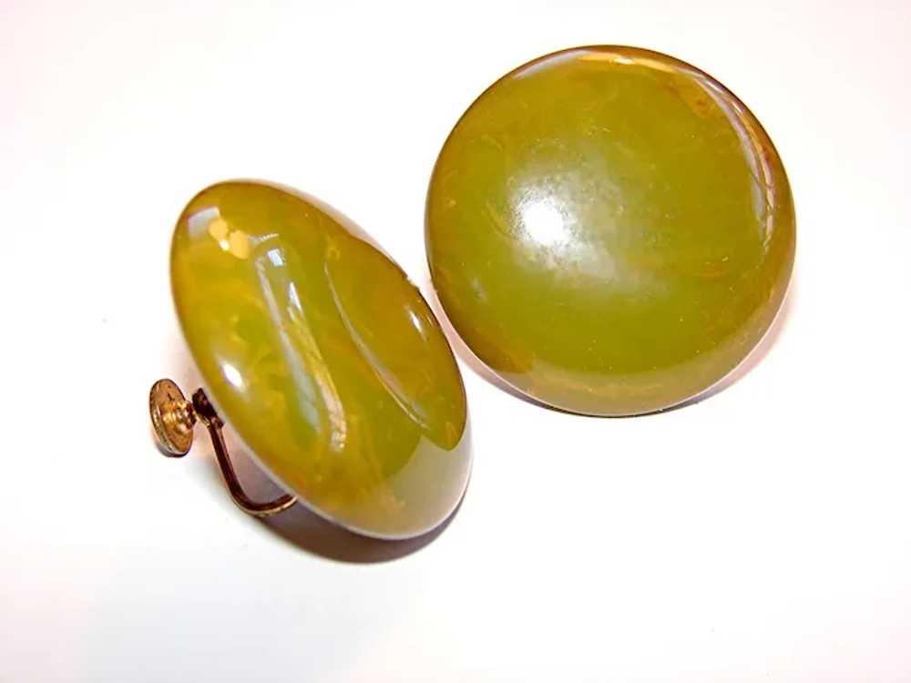 SOFT GREEN Colored Bakelite with Golden BUTTERSCO… - image 3
