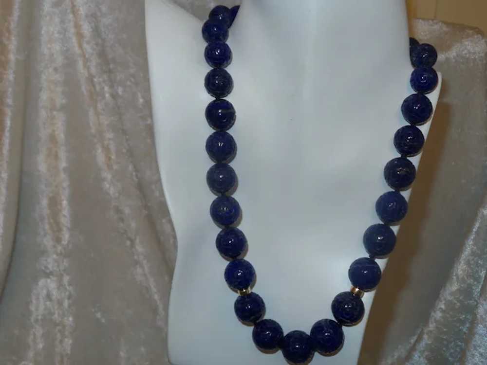 Carved Lapis Lazuli Necklace with 14 Karat Yellow… - image 3