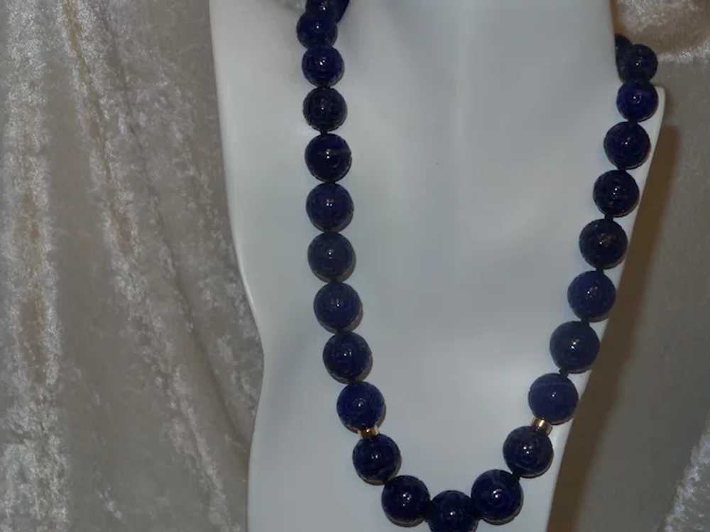 Carved Lapis Lazuli Necklace with 14 Karat Yellow… - image 9