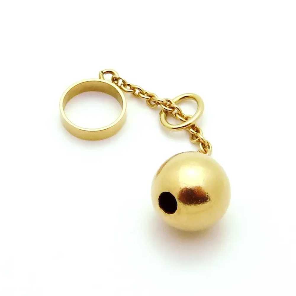 Vintage 14K Gold 3D Ball and Chain with Shackle C… - image 9