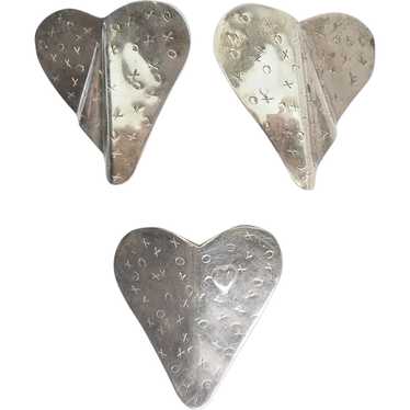 Vintage hugs kisses XO hearts sterling silver ear… - image 1