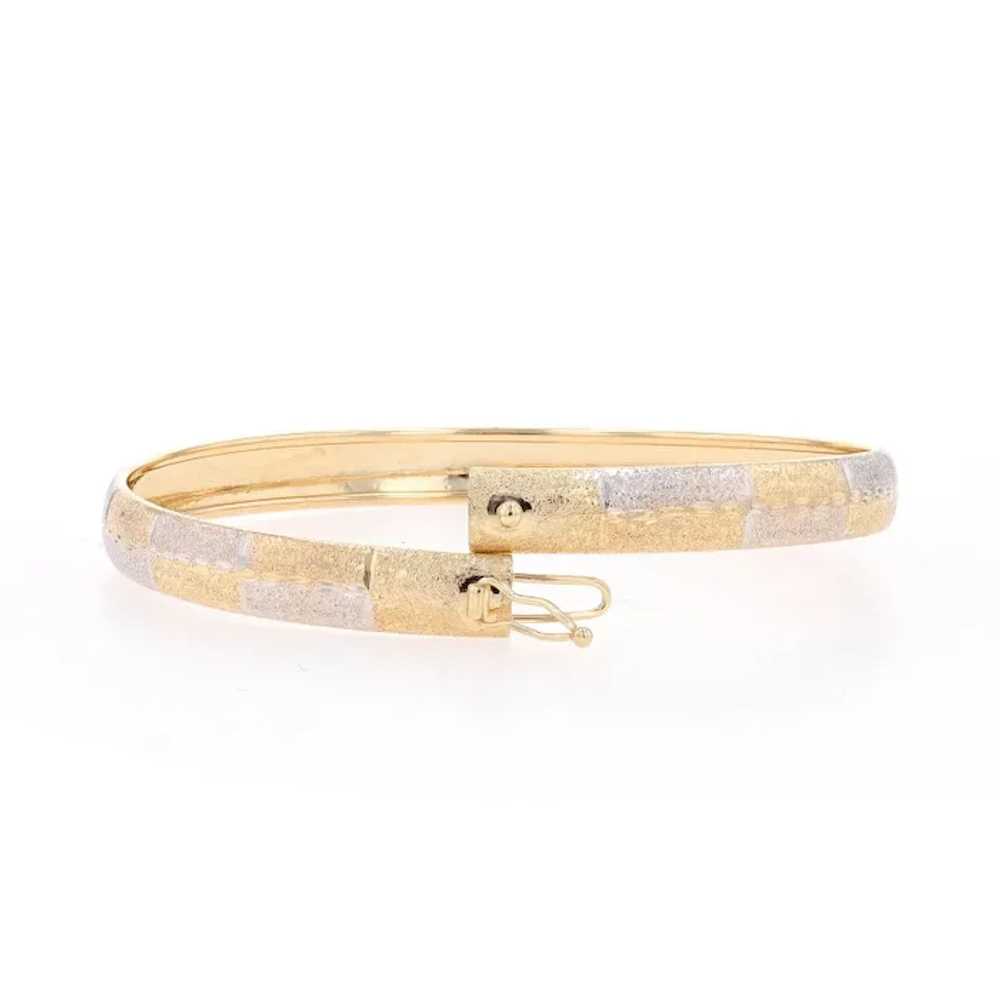 Yellow Gold Etched Checkerboard Bangle Bracelet 7… - image 5