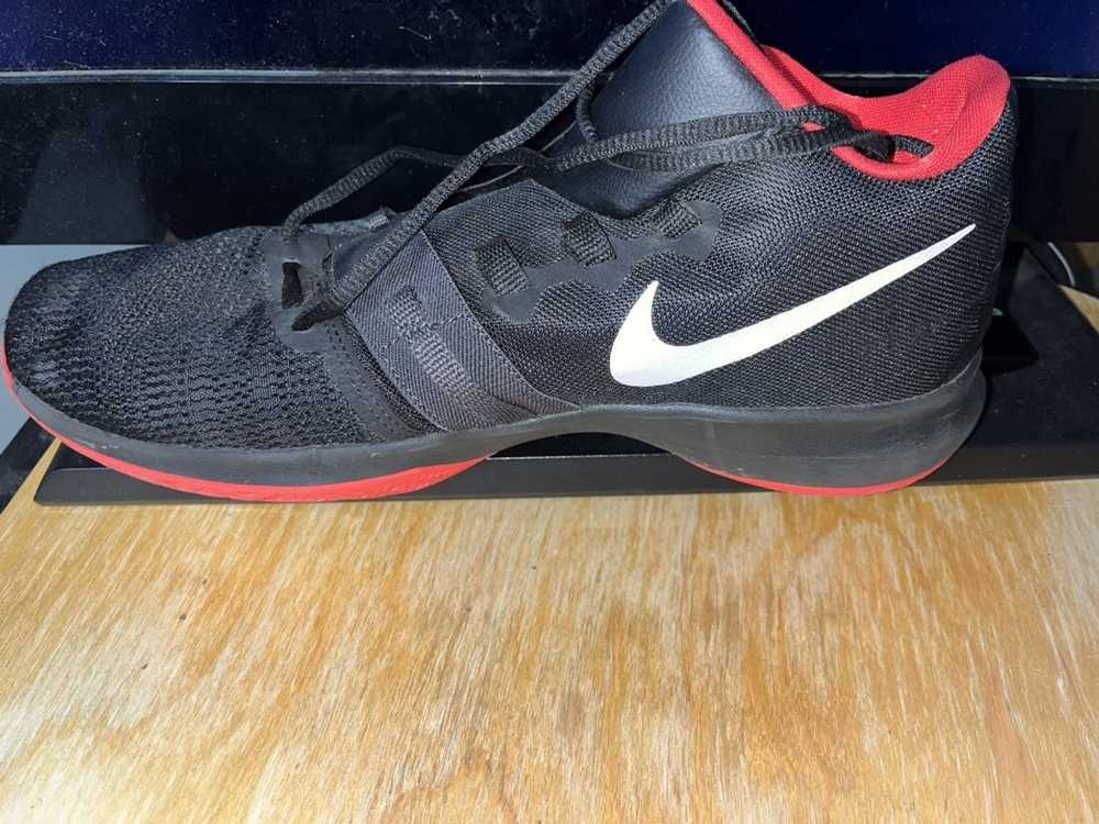 Nike Kyrie Flytrap 2 - image 5