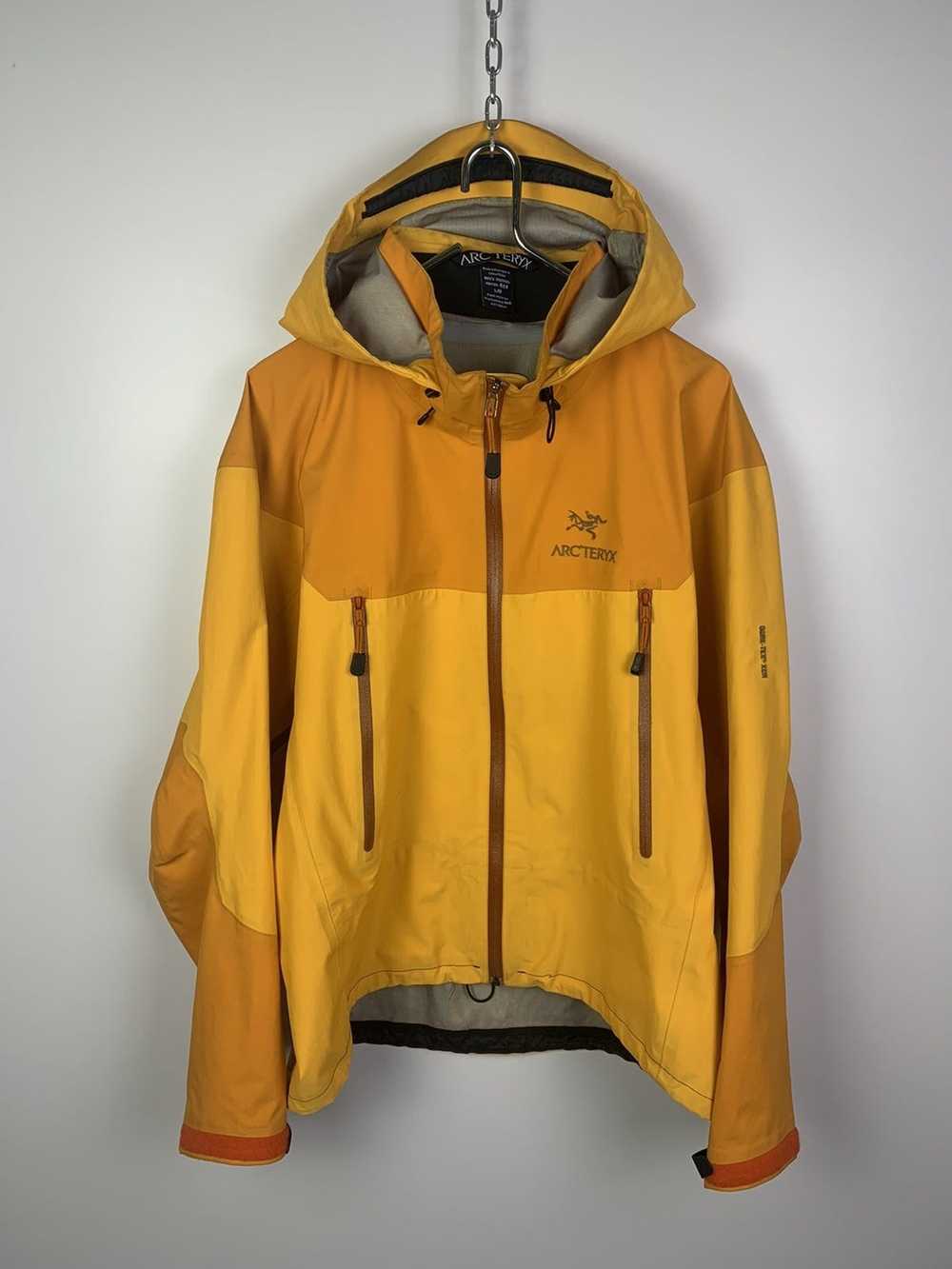 Arc'Teryx Arc'teryx Gore-Tex Beta AR Yellow Orange - image 1