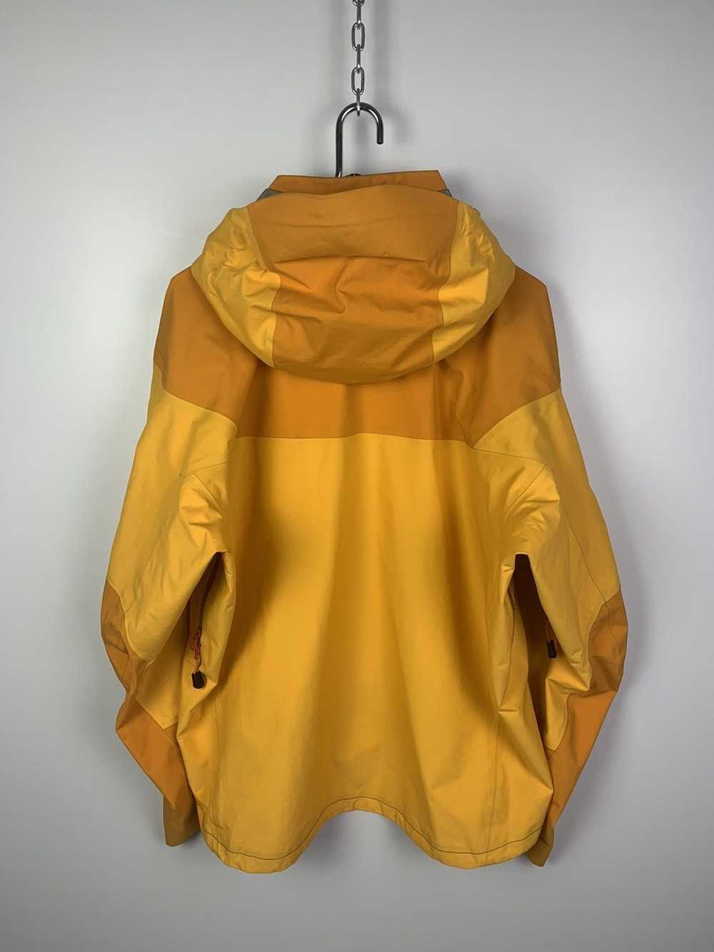 Arc'Teryx Arc'teryx Gore-Tex Beta AR Yellow Orange - image 4