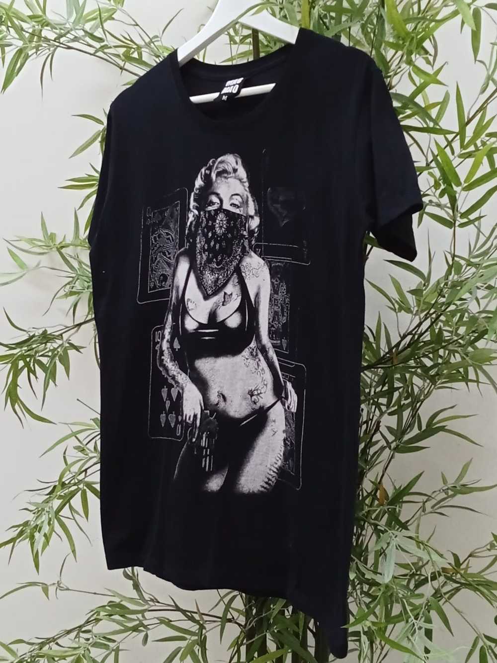 Movie × Vintage Marilyn Monroe Graphic Tshirt - image 2