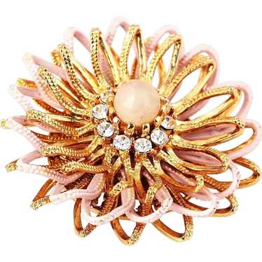 Elegant Flower Brooch with Gold Tone and Pink Enam