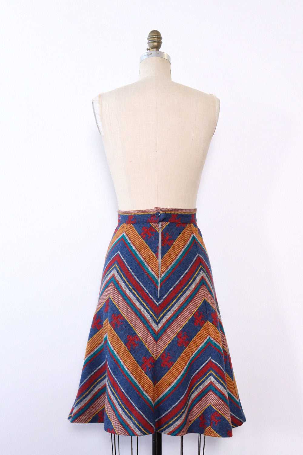 Chevron Eagle Skirt M - image 3