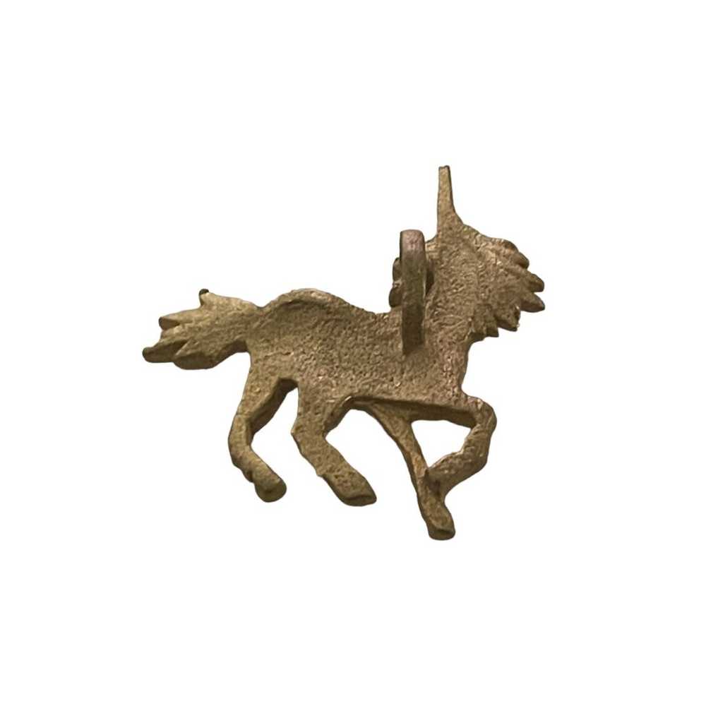 Vintage Vintage unicorn pendant - image 2