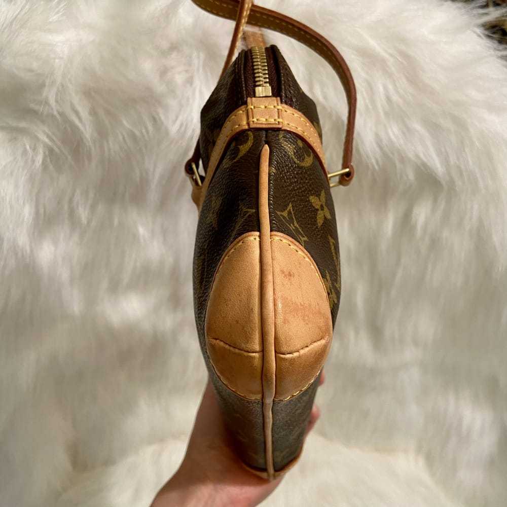 Louis Vuitton Coussin Vintage leather handbag - image 5