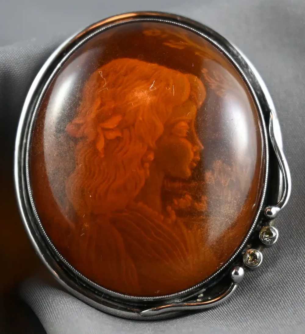 Vintage Reverse Intaglio Amber Cameo Brooch Penda… - image 2