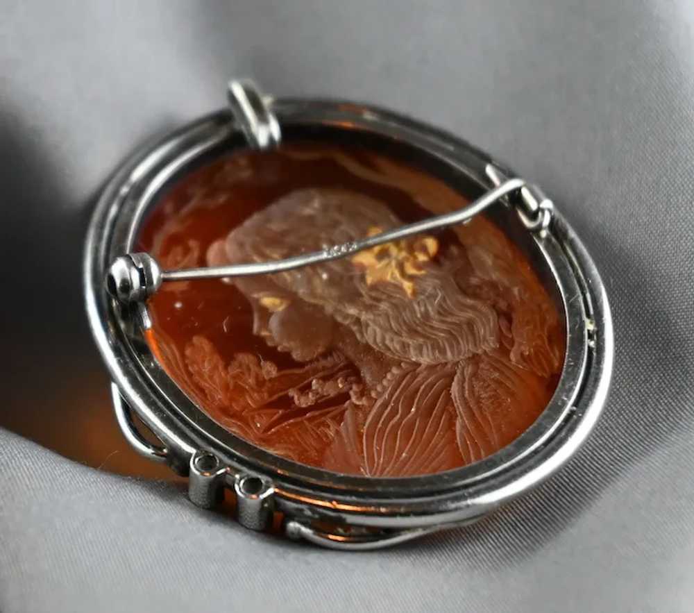 Vintage Reverse Intaglio Amber Cameo Brooch Penda… - image 3