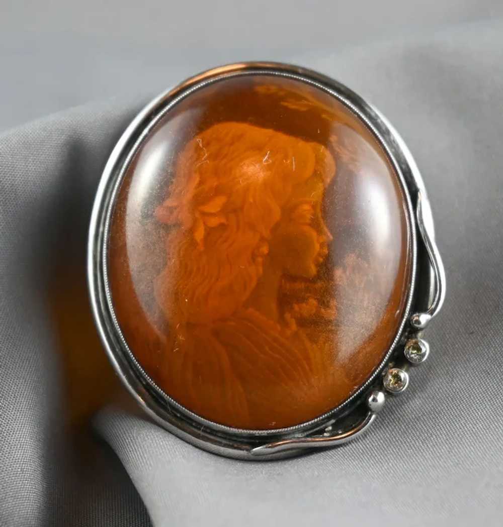 Vintage Reverse Intaglio Amber Cameo Brooch Penda… - image 7