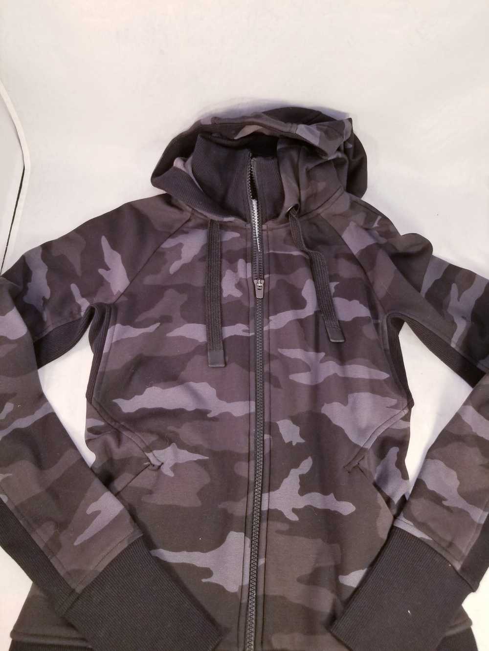 Athleta camouflage hooded full zipper - image 9