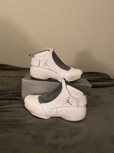 Jordan 19 retro hot sale white flint grey