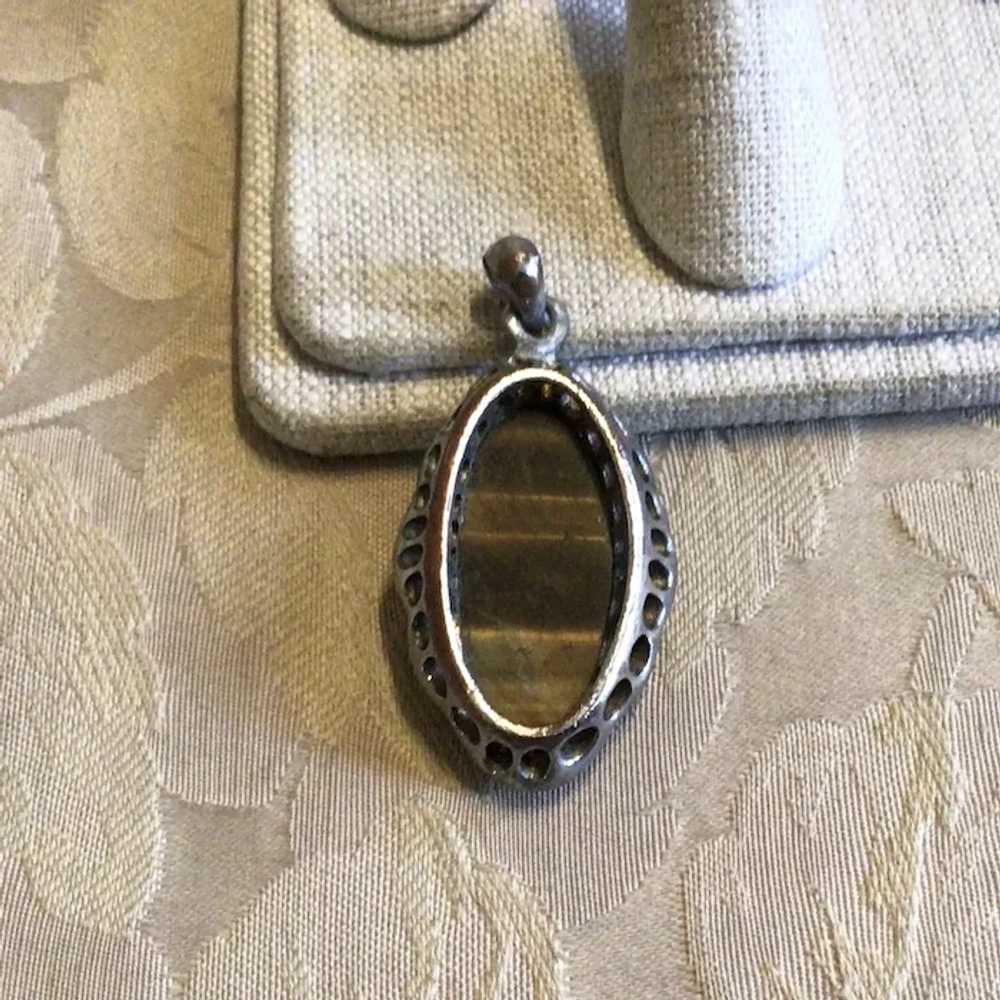 Silver Tone Agate Rhinestone Pendant - image 4