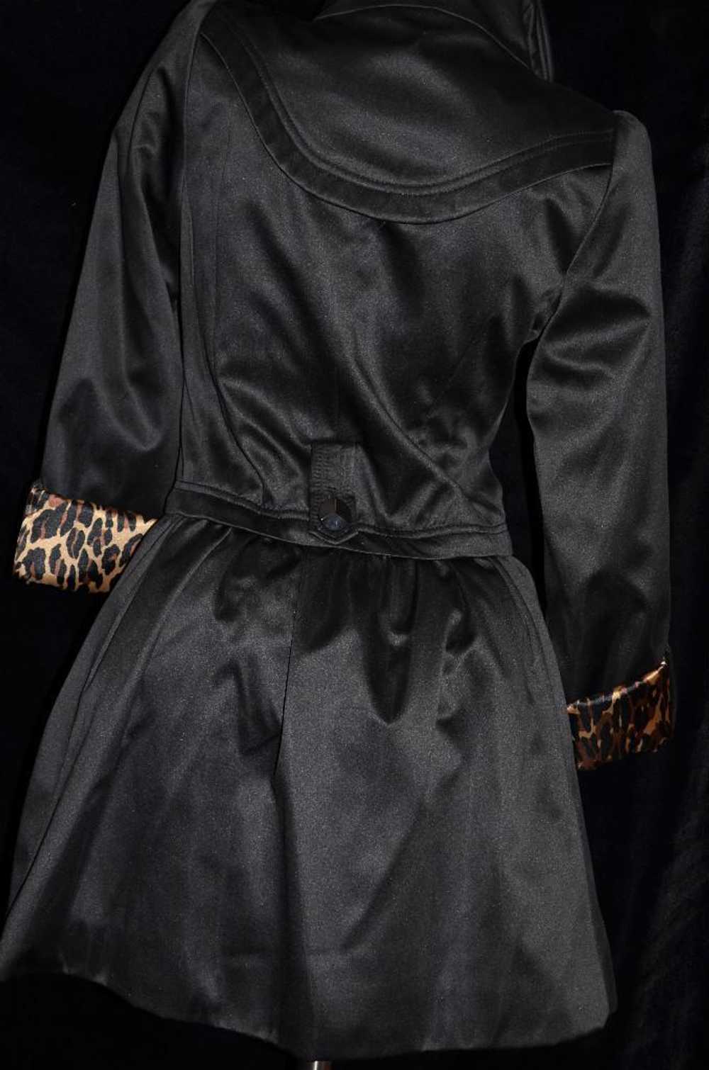 Other Designers Betsey Johnson satin trench coat - image 3