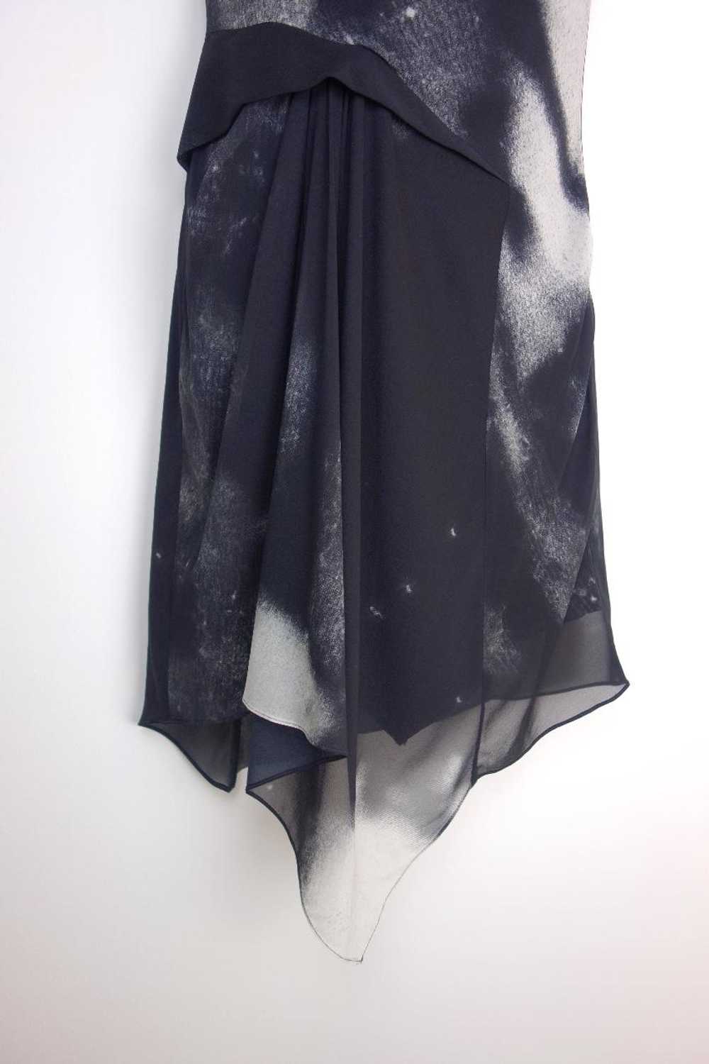 Helmut Lang Helmut Lang Printed stretch-silk dress - image 5