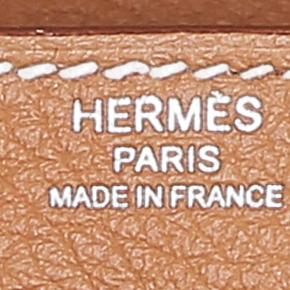 Hermès Kelly 28 cm handbag in gold togo leather C… - image 5