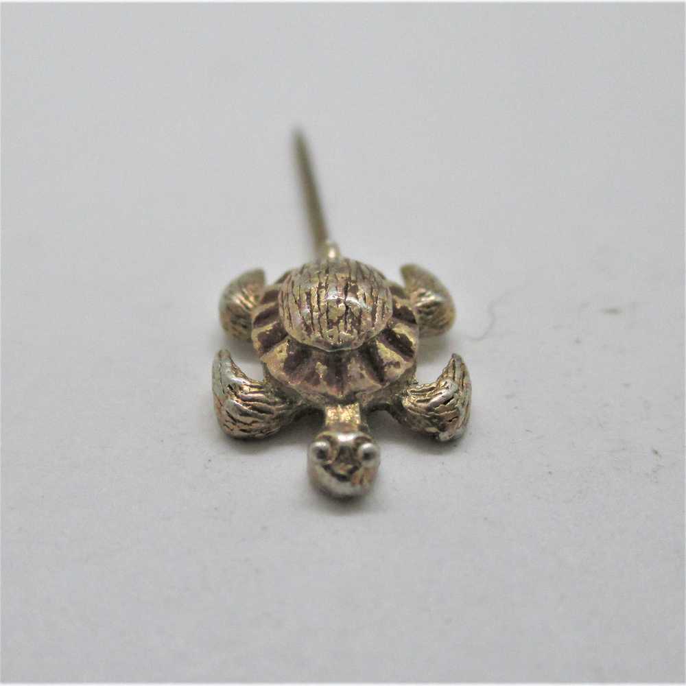 Vintage Unmarked Gold Filled Turtle Stick Pin - image 4