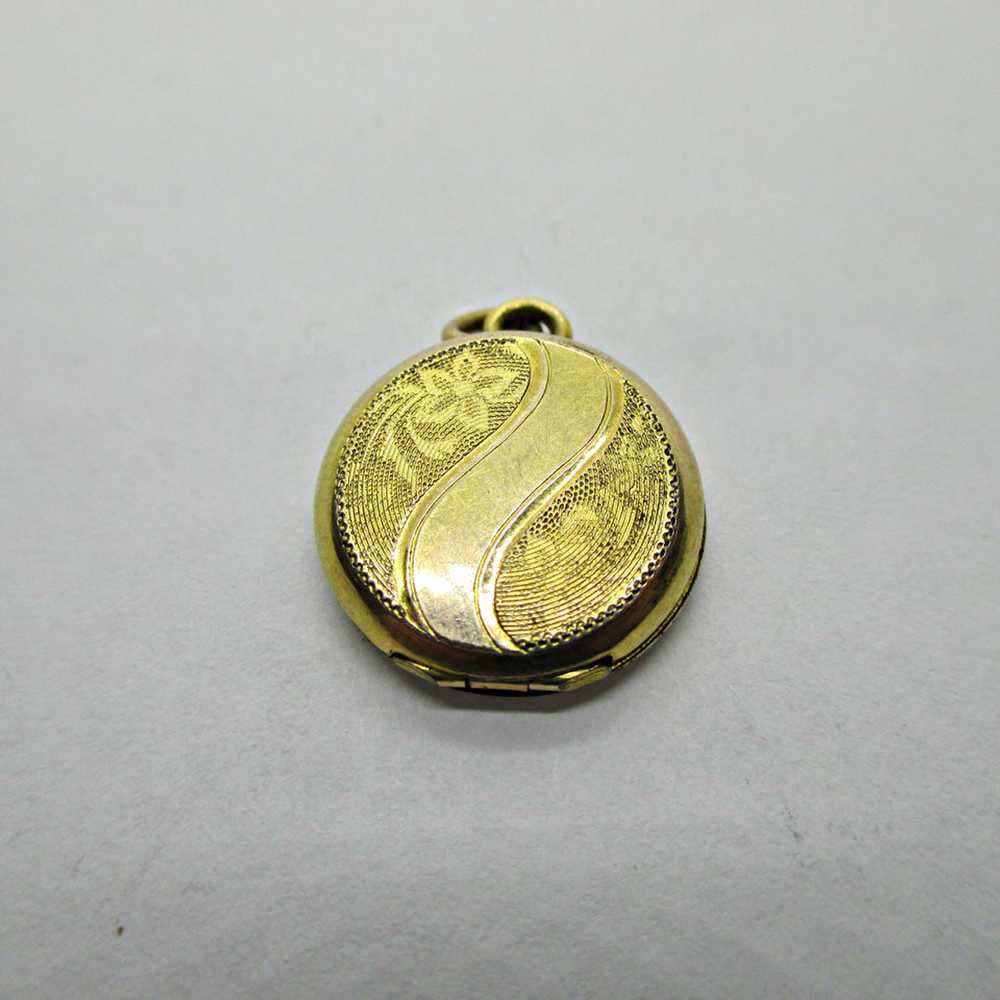 Filled Gold Toned Circle Photo Locket Etched Doub… - image 1