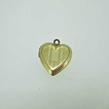 Gold Filled Gold Toned Heart Photo Locket Relaxed… - image 1