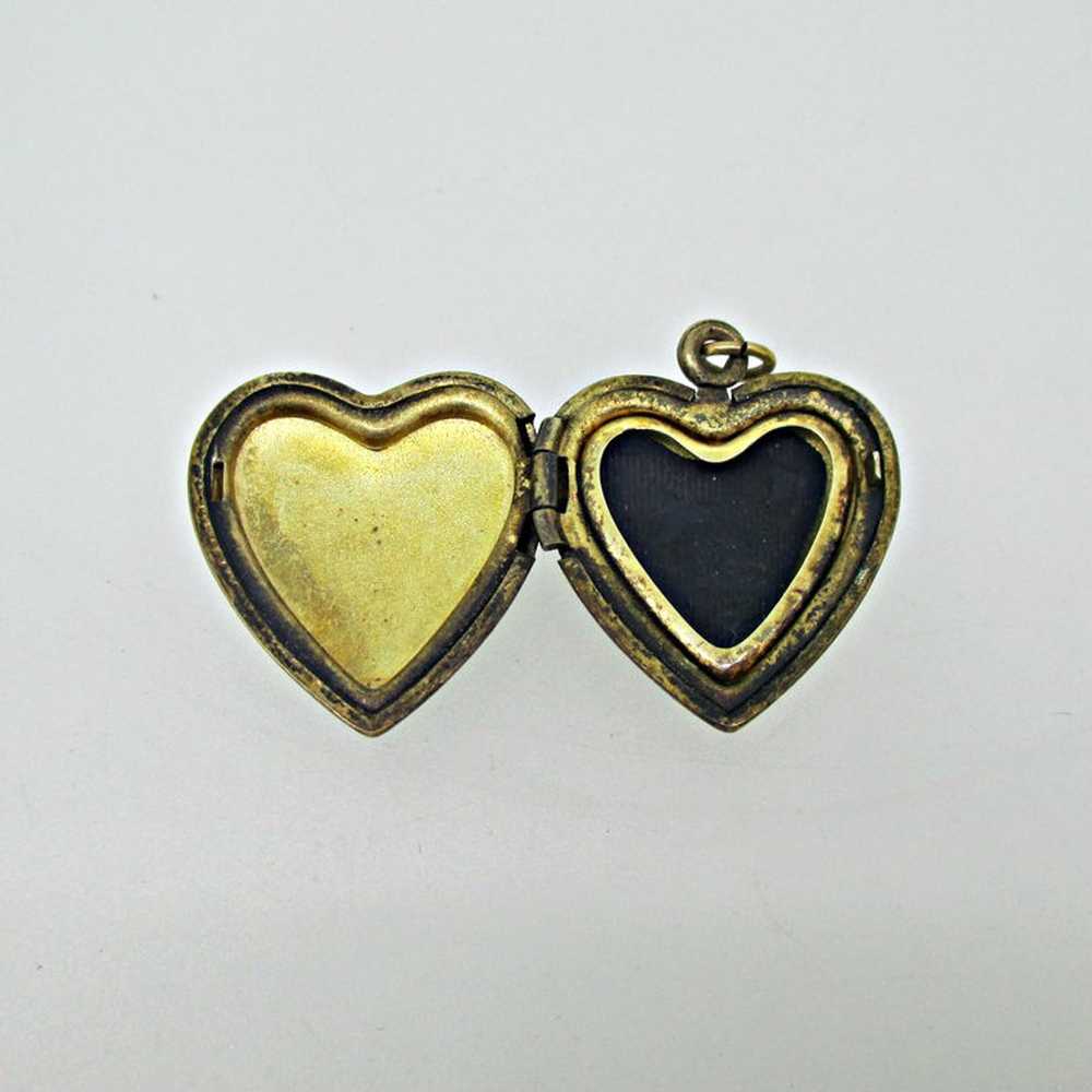 Gold Filled Gold Toned Heart Photo Locket Rectang… - image 4