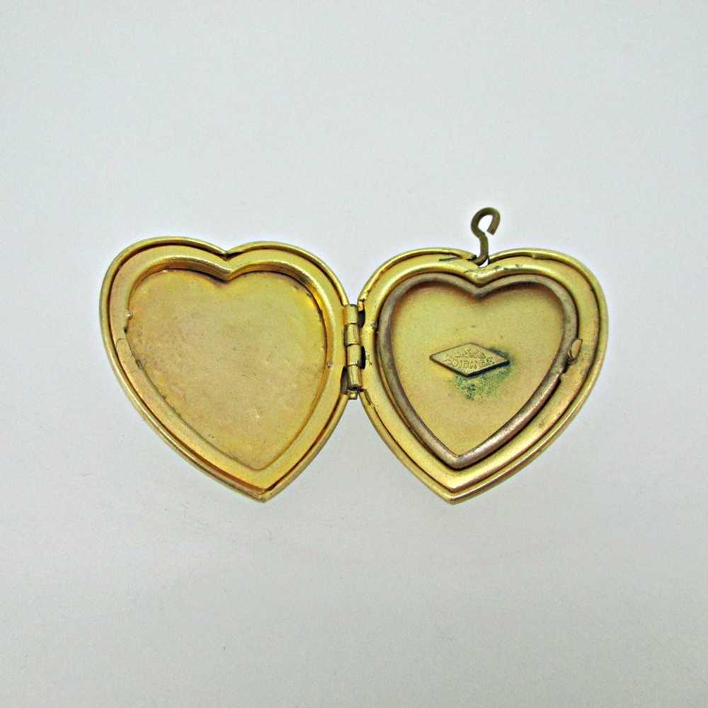 Gold Filled Gold Toned Heart Photo Locket with Fl… - image 4