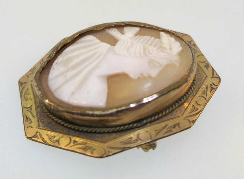 Vintage Gold Filled Octagon Conch Shell Cameo Bro… - image 4