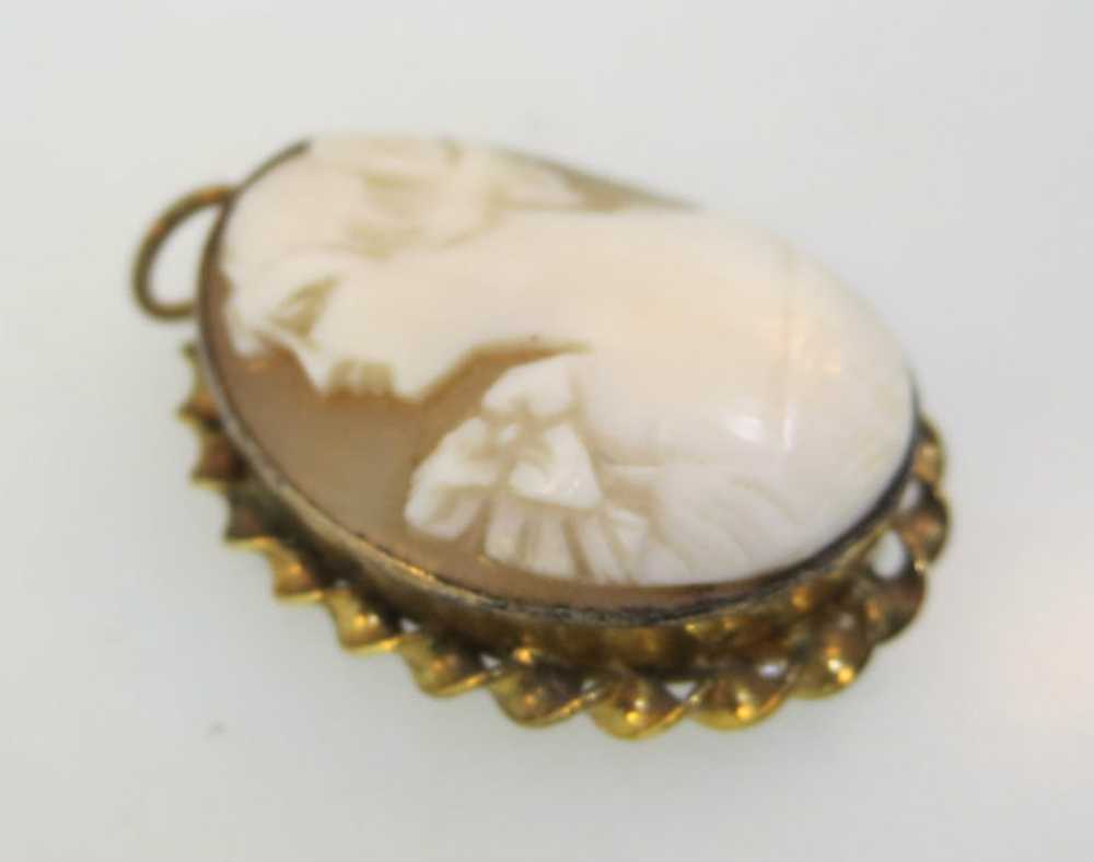 Vintage Gold Filled Conch Shell Cameo Locket Pend… - image 4