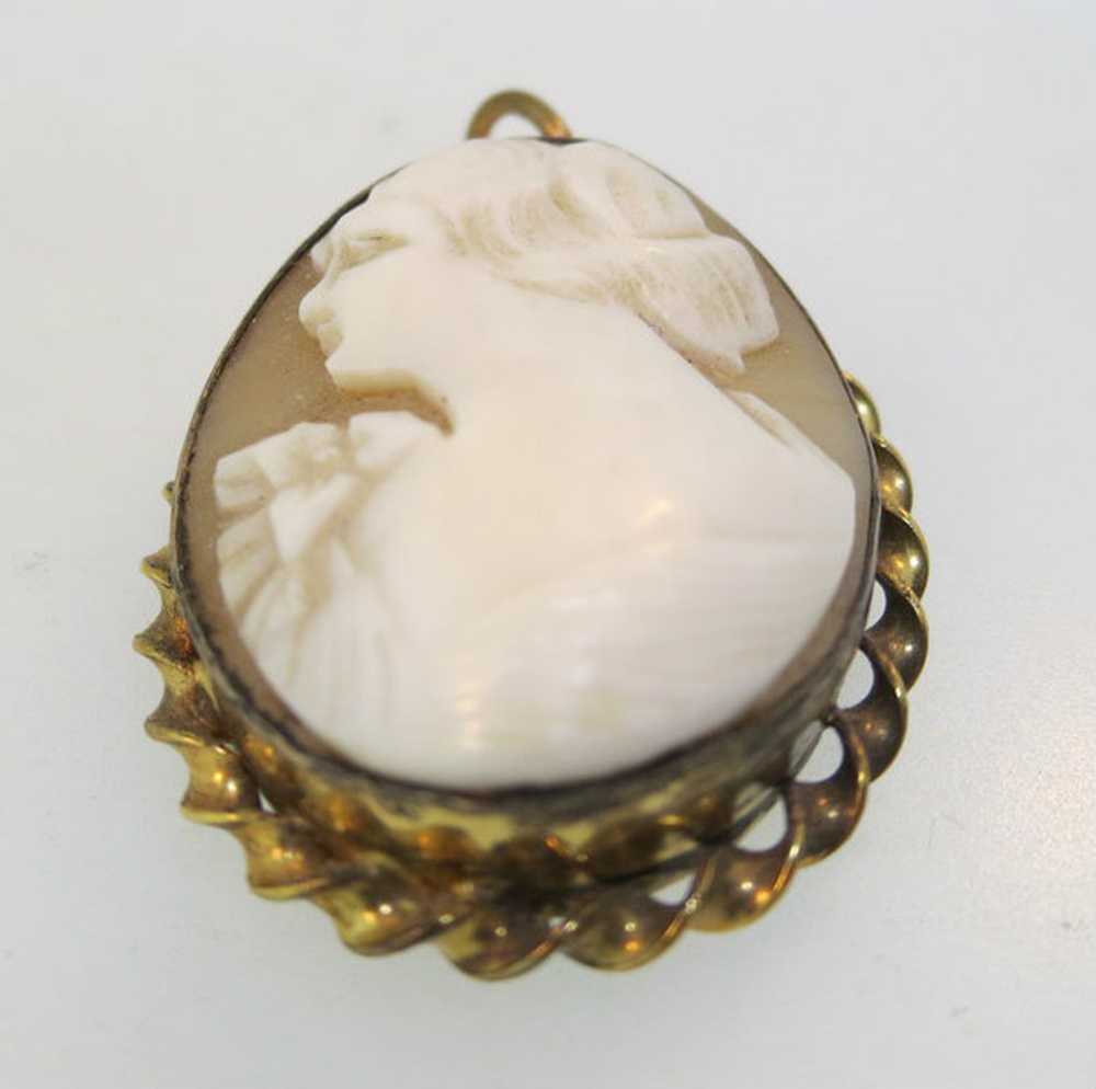 Vintage Gold Filled Conch Shell Cameo Locket Pend… - image 5
