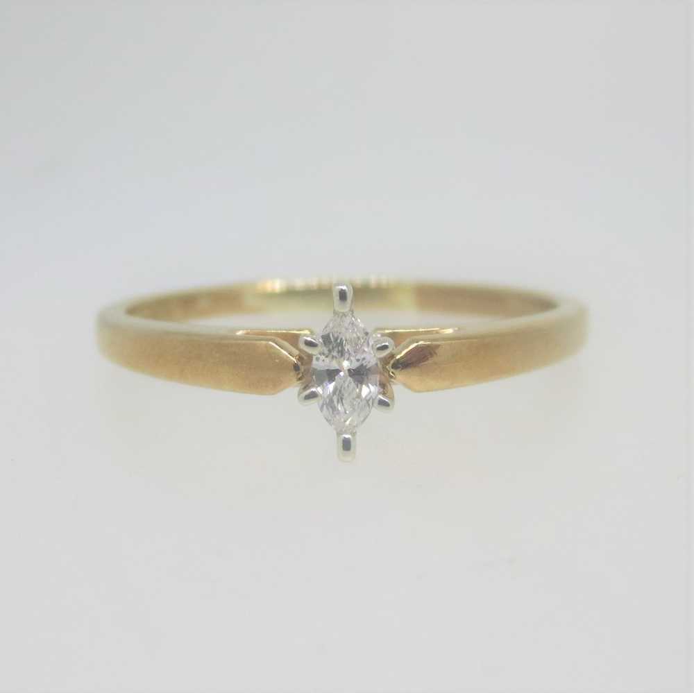 10k Yellow Gold Fabrikant 1/10ct Marquise Cut Sol… - image 1