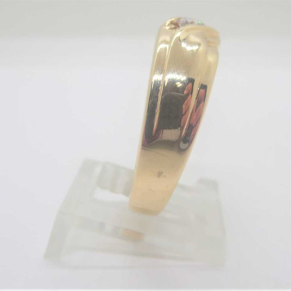 14k Yellow Gold Men's Wedding Band Ring with Appr… - image 4