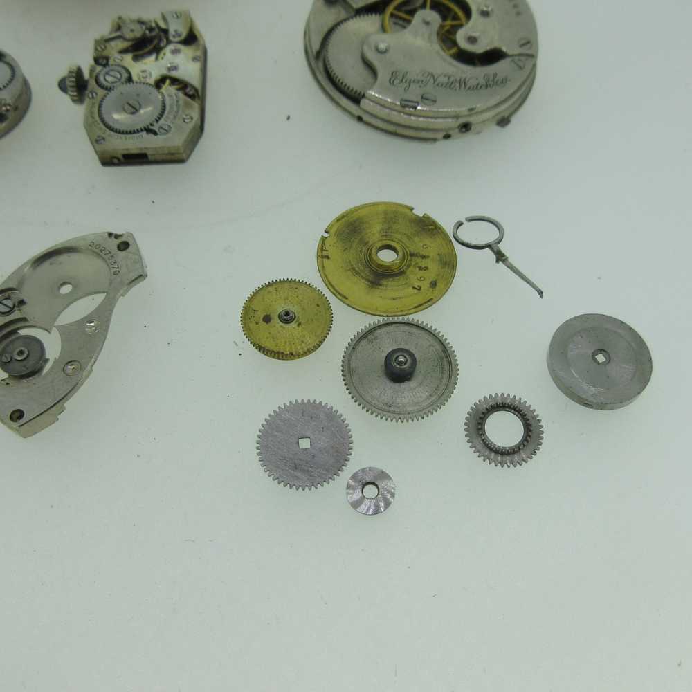 Lot of Antique Swiss and U.S.A. Pocket Watch Move… - image 12
