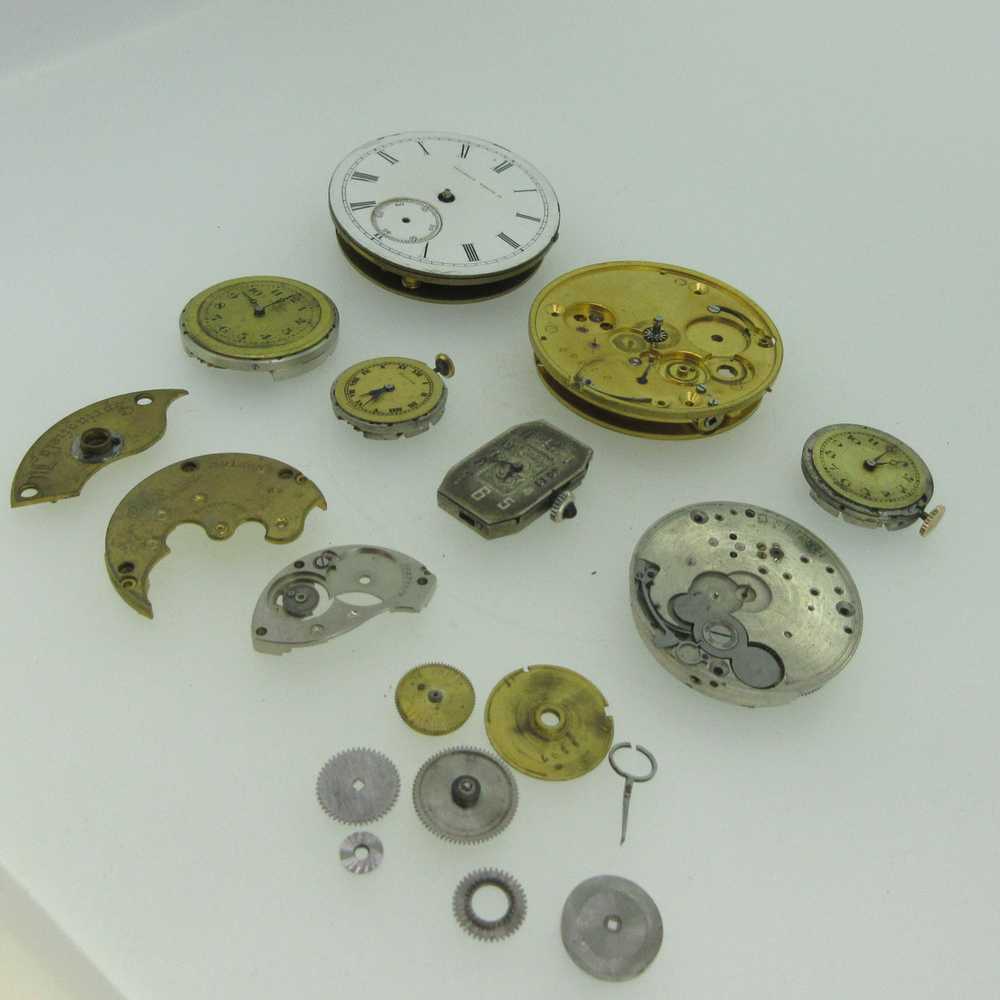 Lot of Antique Swiss and U.S.A. Pocket Watch Move… - image 2