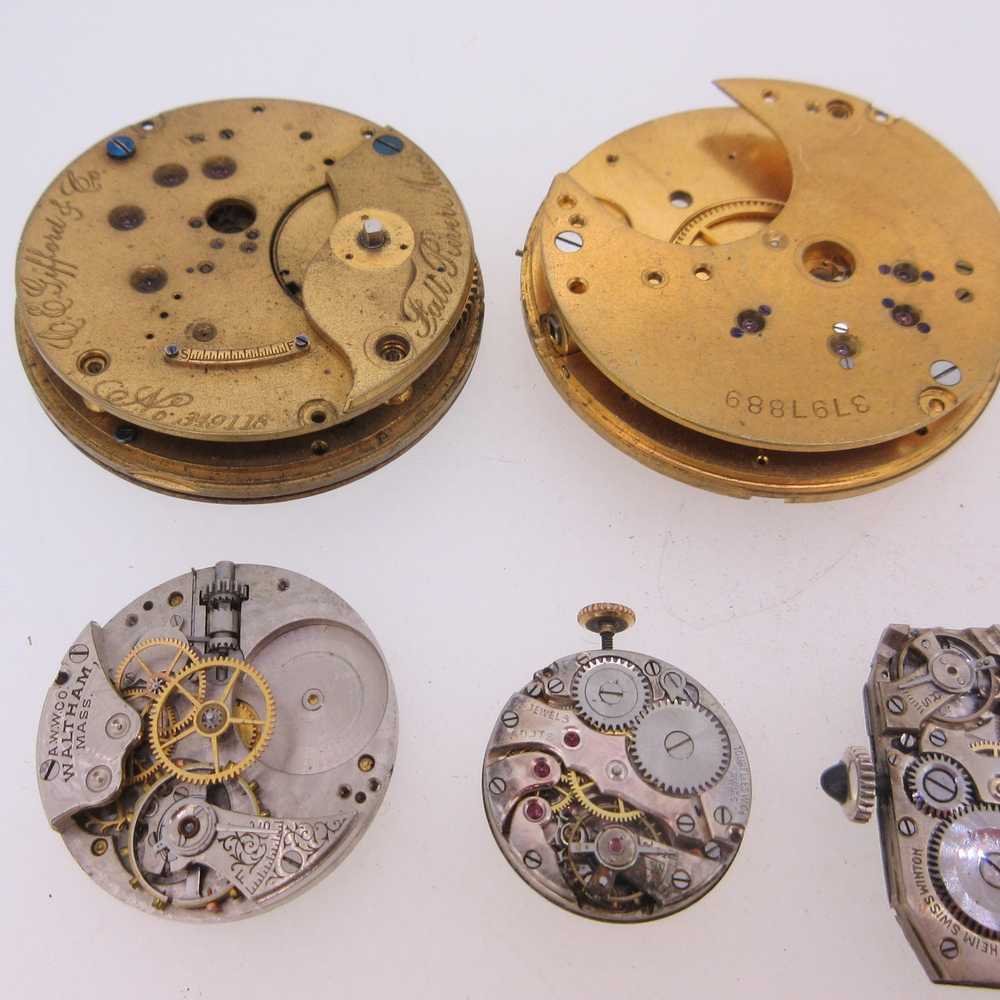 Lot of Antique Swiss and U.S.A. Pocket Watch Move… - image 9