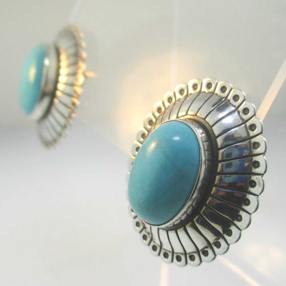 Sterling Silver Q.T. Quoc Turquoise Oval Earrings - image 5