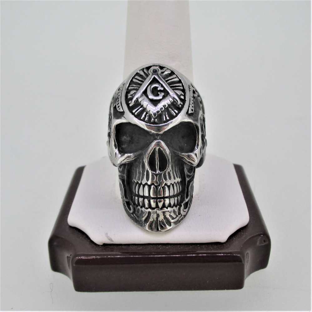 Silver Tone Freemason Skull Mens Ring Size 10 - image 2