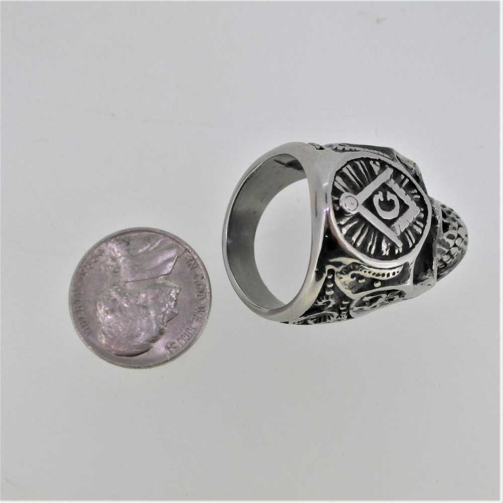 Silver Tone Freemason Skull Mens Ring Size 10 - image 7