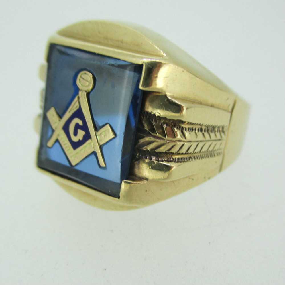 10k Yellow Gold Blue Glass Masonic Ring Size 7 - image 5