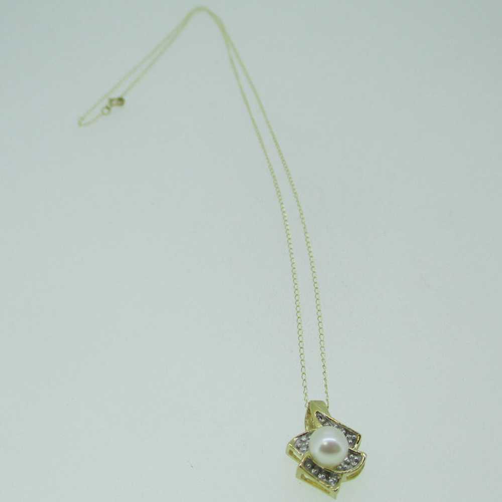 10k Yellow Gold Pearl Diamond Necklace - image 3