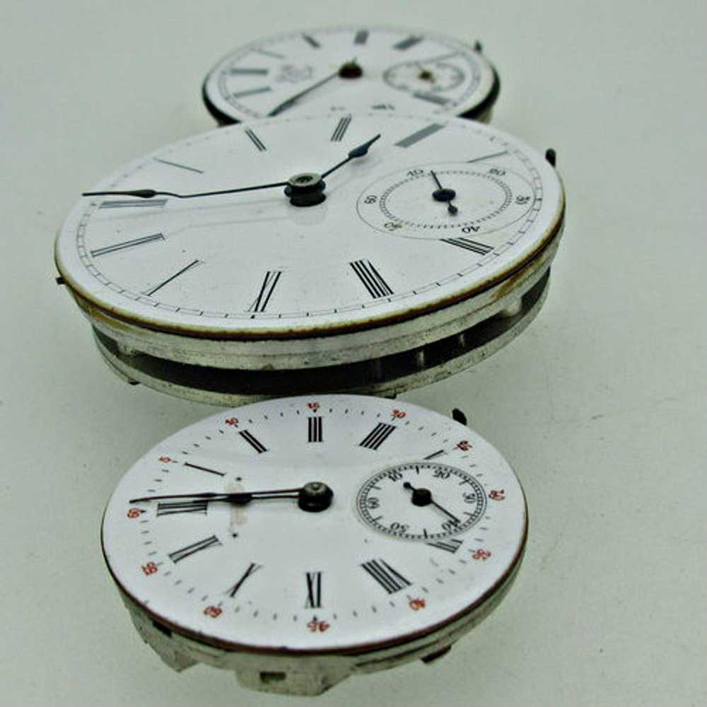 Lot of Three Antique Swiss Pocket Watch Movements… - image 3