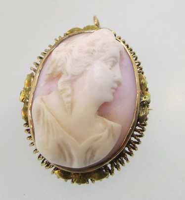 Vintage 10k Yellow Gold Light Pink Cameo Brooch or