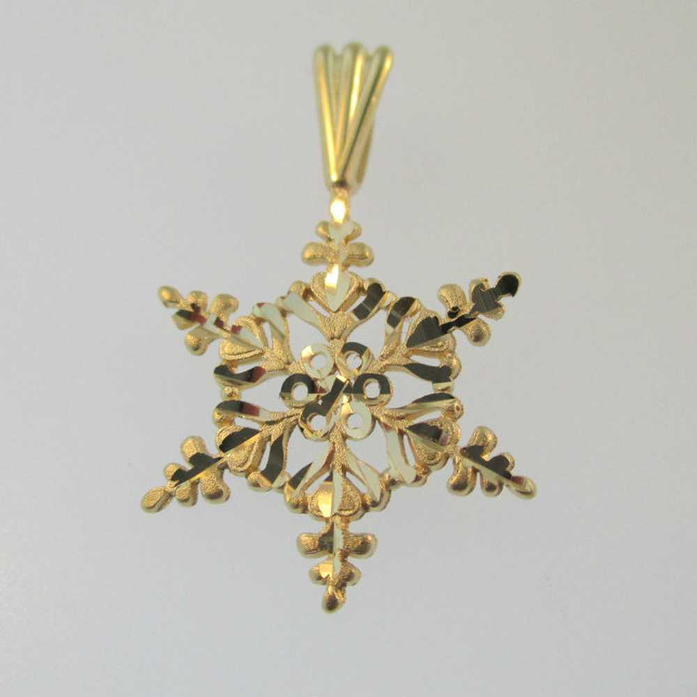 14k Yellow Gold Snow Flake Pendant - image 1