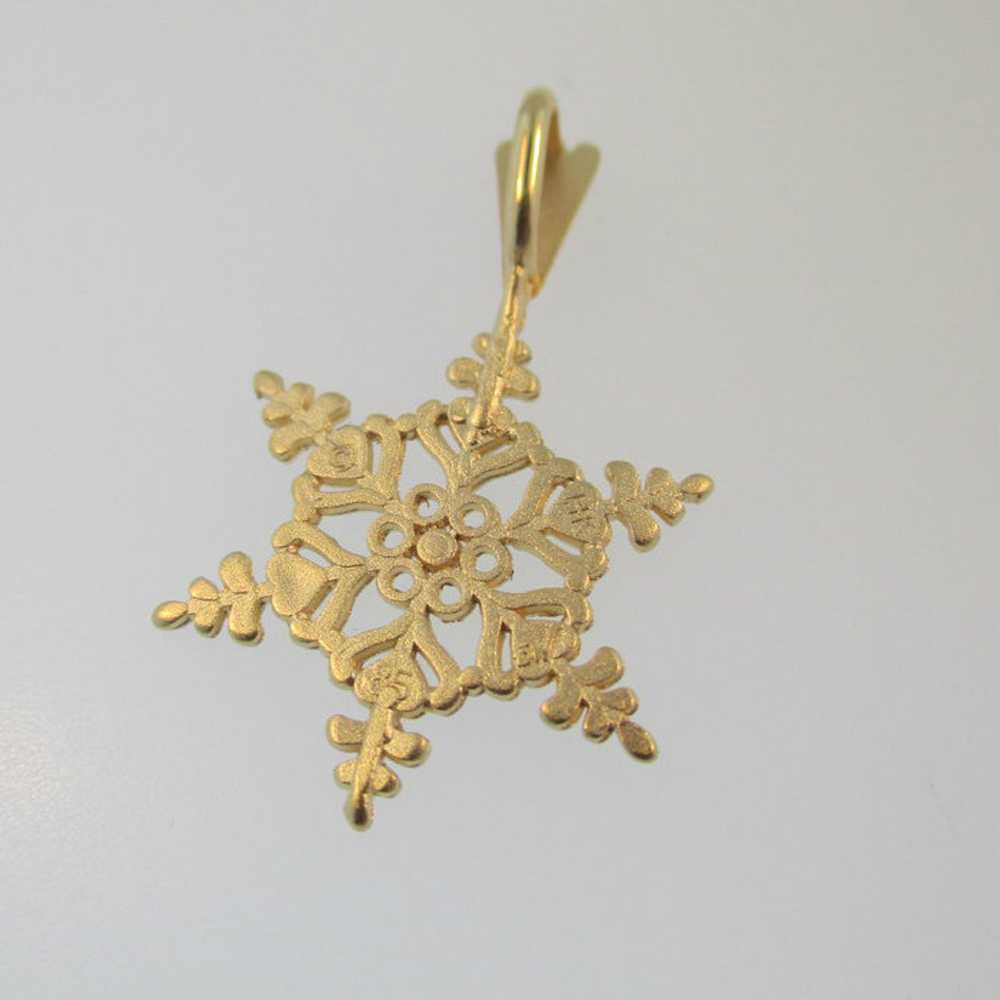 14k Yellow Gold Snow Flake Pendant - image 4